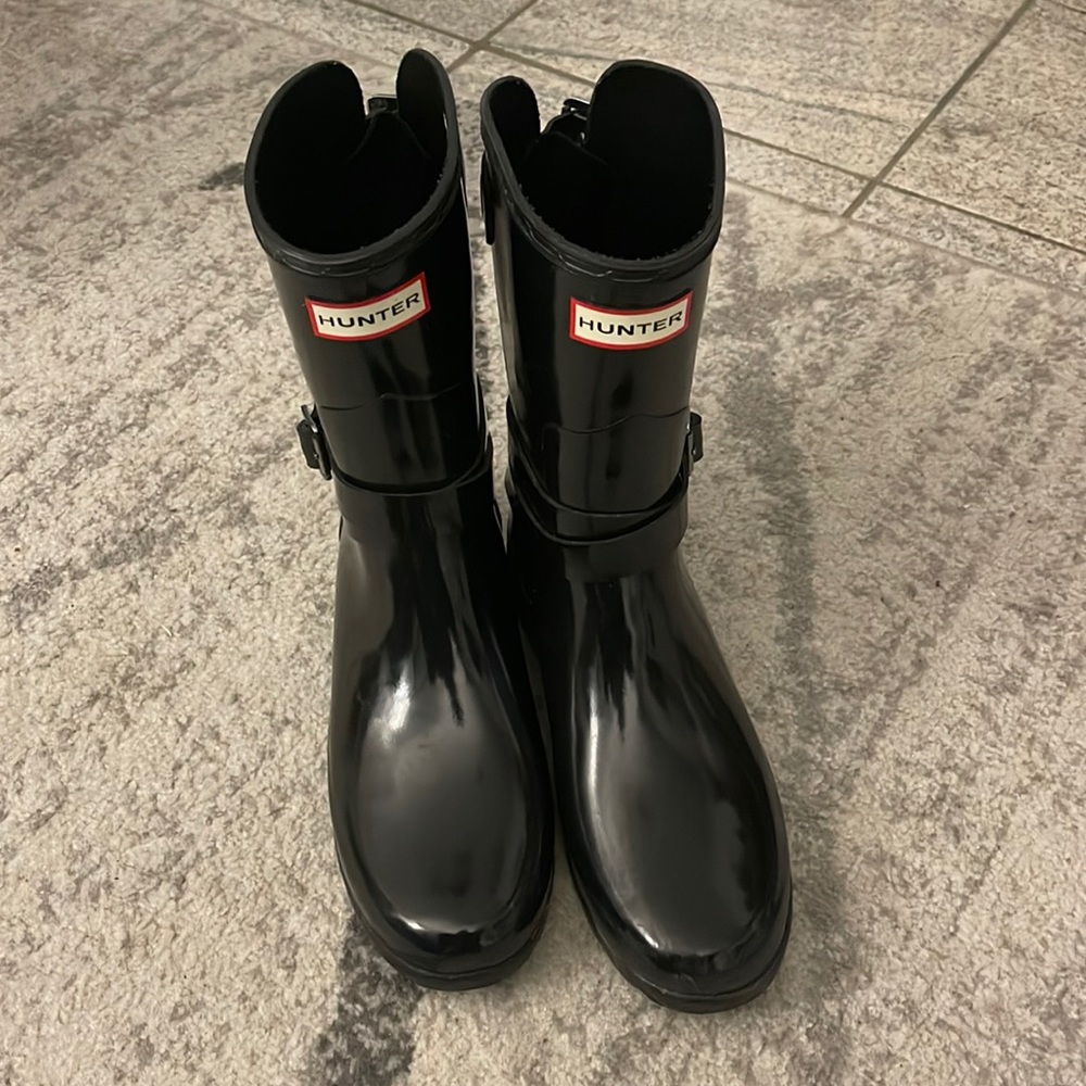 Hunter Short Rain Boots size 8